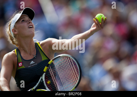 Caroline Wozniacki (DEN) im Wettbewerb bei der 2010 US Open Tennis Stockfoto