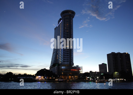 Millennium Hilton Hotel am Chao Phraya Fluss, Bangkok, Thailand Stockfoto