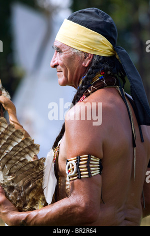 Dayon, Tennessee - Lakota-Performer, die Teilnahme an einem Powwow in Dayton, Tennessee. Stockfoto