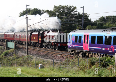 Leander im Bay Horse auf der West Coast Mainline mit dem Westen Highlander (Tag1) Dampf spezielle aus Liverpool, Glasgow Central Stockfoto