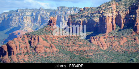 Berühmte Ansicht von Sedona Arizona vom Flughafen Stockfoto