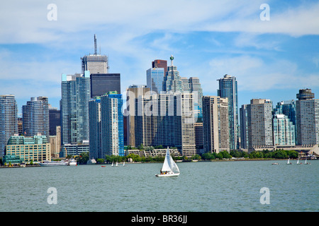 Toronto Skyline aus Mittelinsel, Teil von Toronto Parks Department, Toronto, Ontario; Kanada Stockfoto