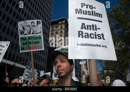 Unterstützer der Cordoba Initiative Moschee und islamische kulturelle Mitte Rally in New York Stockfoto