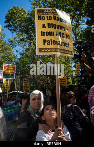 Unterstützer der Cordoba Initiative Moschee und islamische kulturelle Mitte Rally in New York Stockfoto