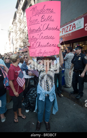 Gegner der Cordoba Initiative Moschee und islamische kulturelle Mitte Rally in New York Stockfoto