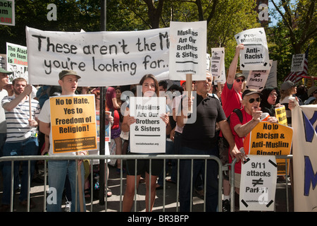 Unterstützer der Cordova Initiative Moschee und islamische kulturelle Mitte Rally in New York Stockfoto