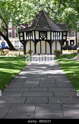 Der alte Gärtner Hütte, in Soho Square in London. Stockfoto