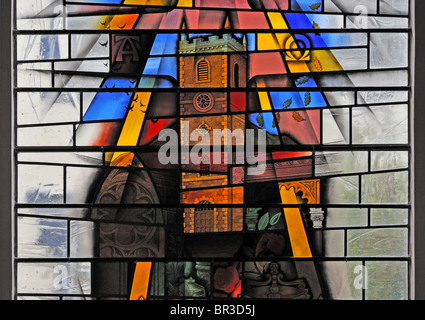 Die Bragg Familie Windows, Zentrum Licht:-Gott der Vater (Detail). Kirche der Heiligen Maria der Jungfrau Wigton, Cumbria, England. Stockfoto