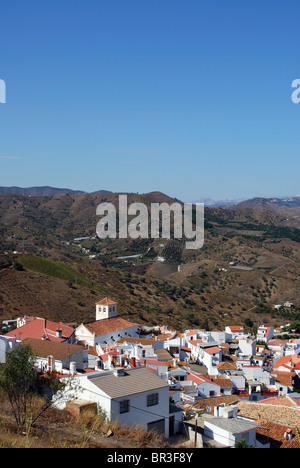 Weiß getünchten Dorf (Pueblo Blanco), Iznate, Costa Del Sol, Provinz Malaga, Andalusien, Südspanien, Westeuropa. Stockfoto