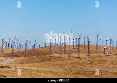 Windräder und Hügeln. Stockfoto