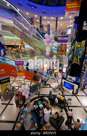 In einem modernen Einkaufszentrum Shoping Center in Sharjah, Vereinigte Arabische Emirate Stockfoto