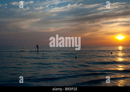 Sonnenuntergang über St Pete Beach in der Nähe von St.Petersburg Florida USA Stockfoto