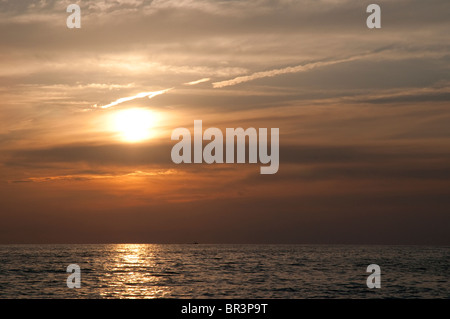 Sonnenuntergang über St Pete Beach in der Nähe von St.Petersburg Florida USA Stockfoto