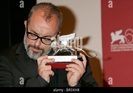 ALEX DE LA IGLESIA BEST DIRECTOR Venedig FILM FESTIVAL LIDO Venedig Italien 11. September 2010 Stockfoto