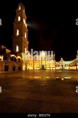 Lecce, Domplatz: Glockenturm Stockfoto