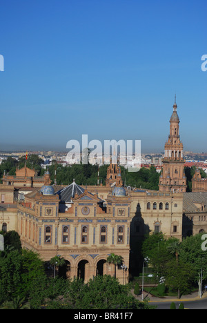 Blick auf die Plaza de Espana, Gebäude, Sevilla, Provinz Sevilla, Andalusien, Spanien, Westeuropa. Stockfoto