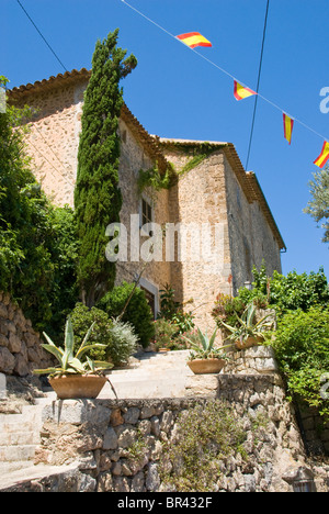 Wohngebäude in Deia, Mallorca Stockfoto