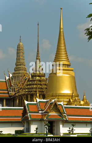Phra Sri Rattana Chedi in Kings Palace Wat Phra Kaeo, Bangkok, Thailand Stockfoto