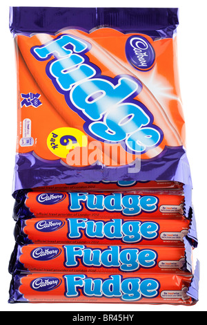 Paket von sechs Cadbury fudge Schokoriegel Stockfoto