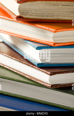 Ein Stapel von Lesestoff, Bücher. Stockfoto