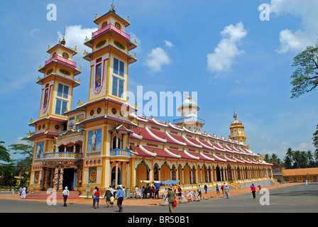 Vietnam: Cao Dai Tempel in Tay Ninh Stockfoto