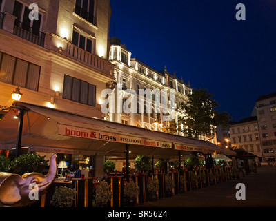 Vörösmarty Platz Nacht. Budapest, Ungarn Stockfoto