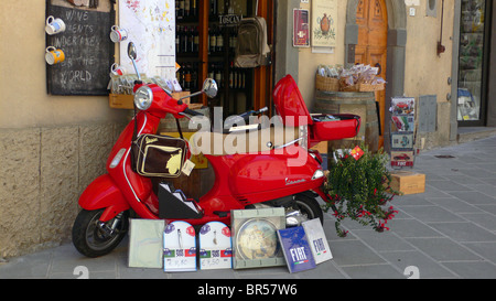 Vespa, Toskana, Italien Stockfoto
