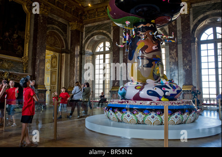 Versailles, Frankreich, People Visiting Contemporary Arts Show, Takashi Murakami Versailles, 'Tongari-Kun', im Hercules Salon, hohes Kunstmuseum, Kinder Stockfoto