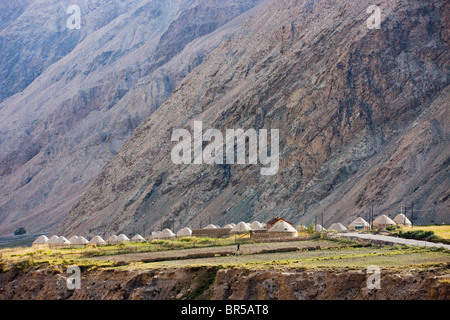 Jurten im Aoyitage Tal, Pamir-Plateau, Xinjiang, China Stockfoto