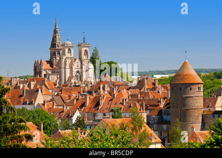 Europa, Frankreich, Cote d ' or (21), Ansicht von Semur En Auxois Stockfoto