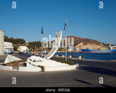 Denkmal für die Kämpfer von Leros in Lakki, Leros Island, Dodekanes, Ägäis, Griechenland Stockfoto