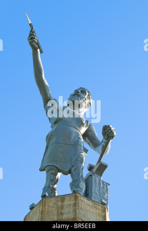 "Vulcan", designed by Giuseppe Moretti 1904, der weltweit größten gusseisernen Statue in Birmingham, Alabama, USA Stockfoto