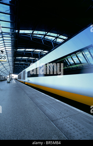 Eurostar Express London-Paris abfliegen, Waterloo Station, London, Großbritannien, Europa Stockfoto