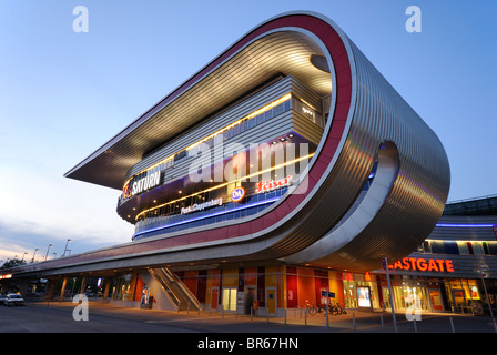 Eastgate, im Mittelpunkt eines der größten Einkaufs- und Erholung in Berlin und Ostdeutschland, in Marzahn, Berlin, Deutschland, Europa. Stockfoto