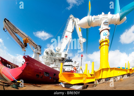 Atlantis präsentiert die weltweit größte und mächtigste einachsigen Gezeiten-Turbine, die AK1000™ in Invergordon in Schottland. Stockfoto