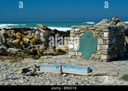 Denkmal am Kap Agulhas, Western Cape, Südafrika Stockfoto