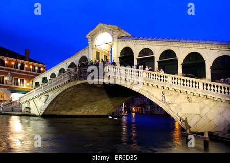 Canale Grande, Grand Canal Rialto-Brücke in Venedig, Italien Stockfoto