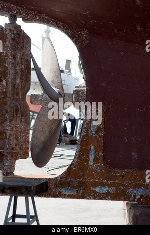 Schiff Helix Detail hautnah, Hafen Formia, Italien Stockfoto