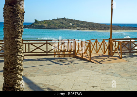 Winter auf Nisi Beach, Ayia Napa, Mittelmeer, Zypern. Stockfoto