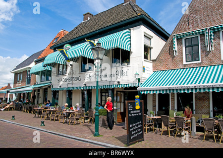 IJlst in der Nähe von Sneek Friesland Niederlande Restaurant-Bar-Kneipe-café Stockfoto