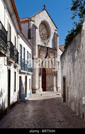 Kirche Santo Agostinho da Graça und "Casa do Brasil", Stadt Santarém, Portugal. Bettelmönch/Flamboyant-Gotik. Stockfoto