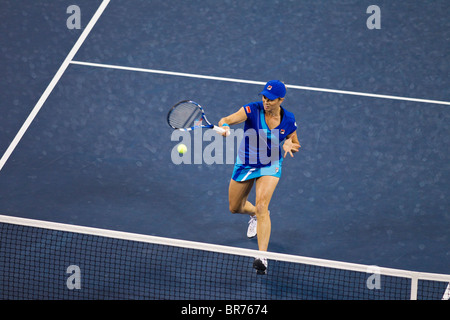 Kim Clijsters (BEL) im Wettbewerb mit der Frauen-EM-Endrunde in der 2010 US Open Tennis. Stockfoto