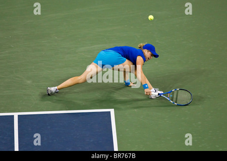 Kim Clijsters (BEL) im Wettbewerb mit der Frauen-EM-Endrunde in der 2010 US Open Tennis. Stockfoto