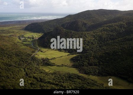Whatipu in den Waitakere Ranges Regionalpark auf der West Coast von Neuseelands Nordinsel. Stockfoto