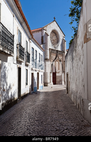 Kirche Santo Agostinho da Graça und "Casa do Brasil", Stadt Santarém, Portugal. Bettelmönch/Flamboyant-Gotik. Stockfoto