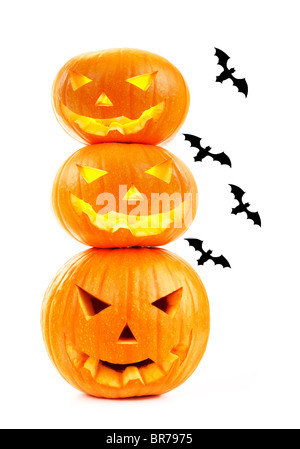 Scary Halloween Kürbisse & Fledermäuse isoliert auf weiss Stockfoto