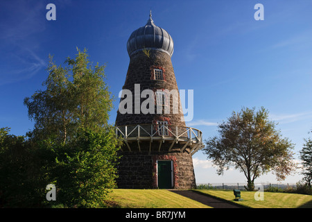 Verlassenen Windmühle im Dorf Knockcloghrim, County Londonderry, Nordirland Stockfoto