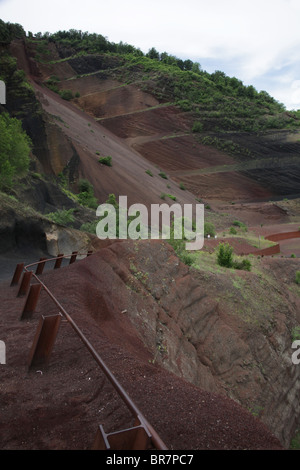 Croscat öffnen Volcanic Zone-Nationalpark Vulkan in der Nähe von Olot in La Alta Garrotxa Comarca Girona Provinz Katalonien Spanien Stockfoto