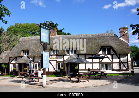 Alte Balken Inn, Sailsbury Road, Ibsley, Ringwood, Hampshire, England, Vereinigtes Königreich Stockfoto