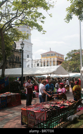 Markt am Plaza Catedral, Casco Antiguo, Panama City, Panama. Stockfoto